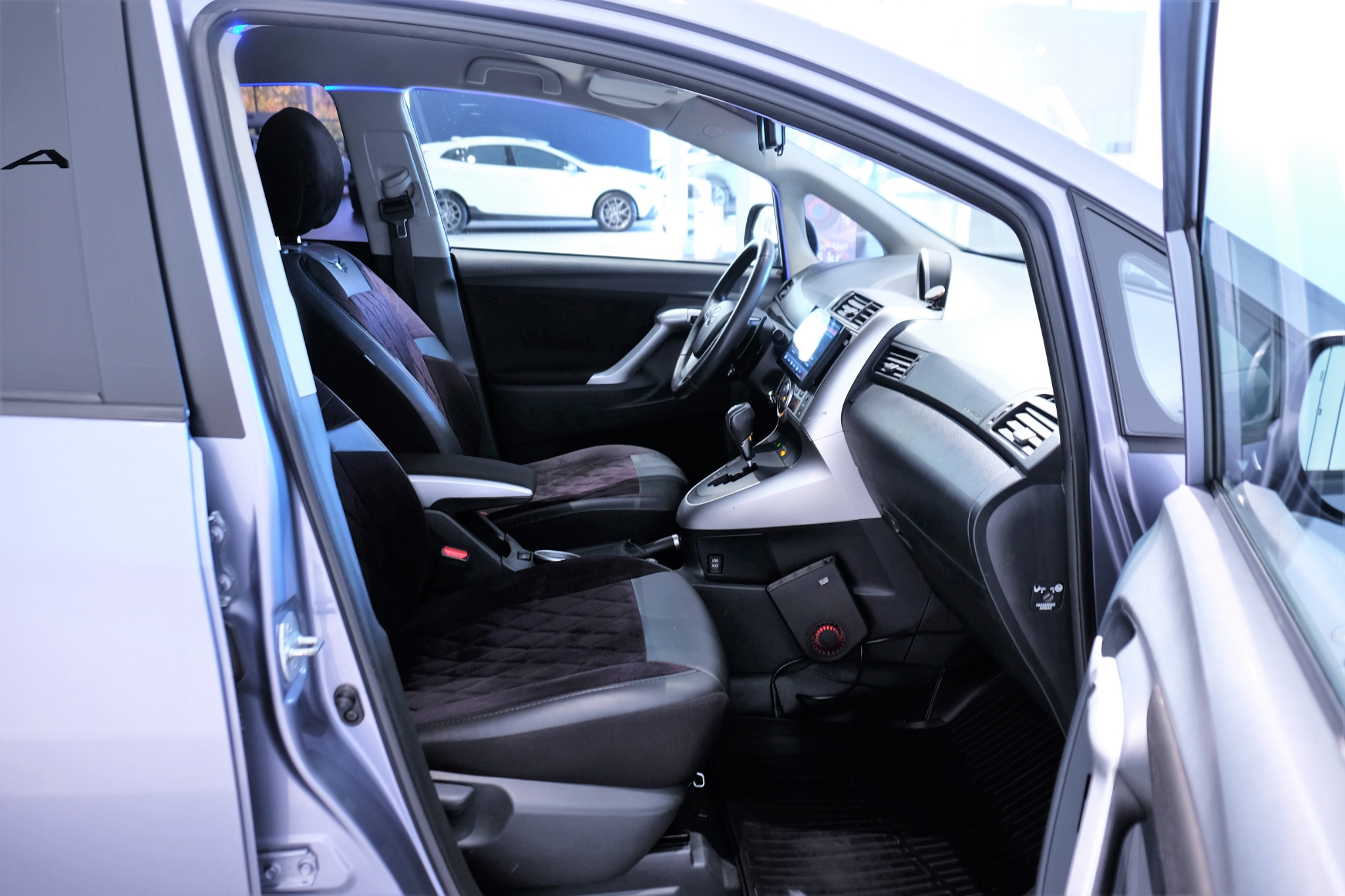 Toyota Verso 2011, bild 7/47