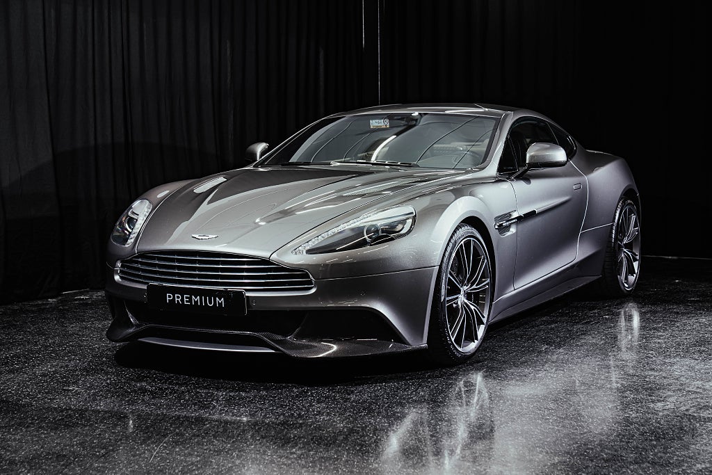 Aston Martin Vanquish 5.9 V12 Touchtronic 3