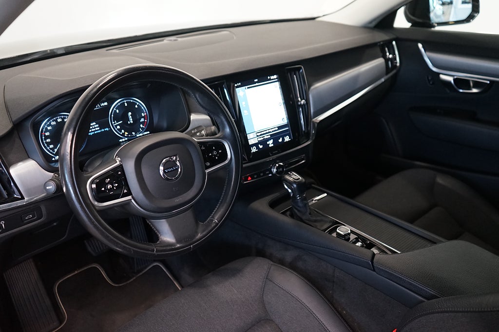 Volvo S90 D4 Automat Momentum Navigation