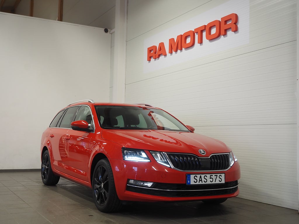 Skoda Octavia Kombi 1.0 TSI Style 115hk | Drag | Värmare |