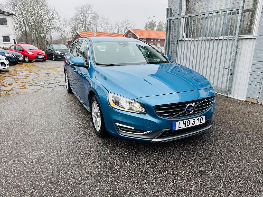 Volvo V60 D4 181HK MOMENTUM AUTOMAT / VOC / DRAG