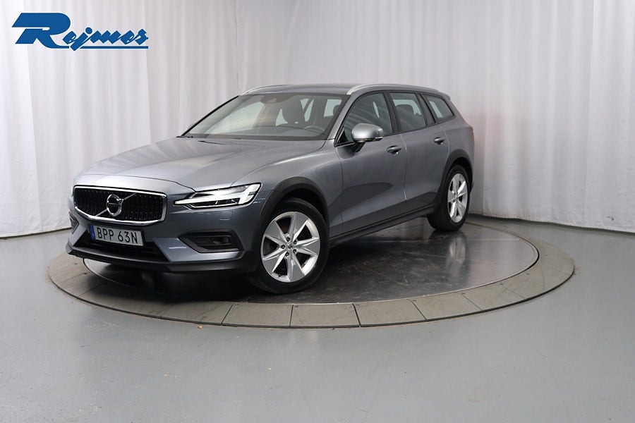 Volvo V60 Cross Country B4 AWD Diesel Adv SE/H&K/Nyservad