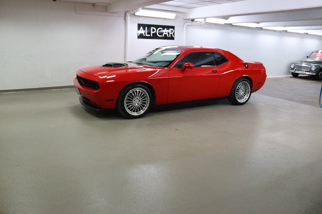 Dodge Challenger 5.7 V8 HEMI SKINN GPS  3500 MIL 