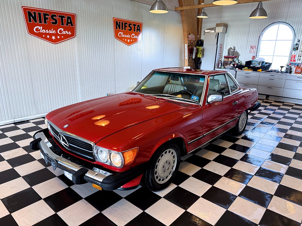 Mercedes-Benz SL 560
