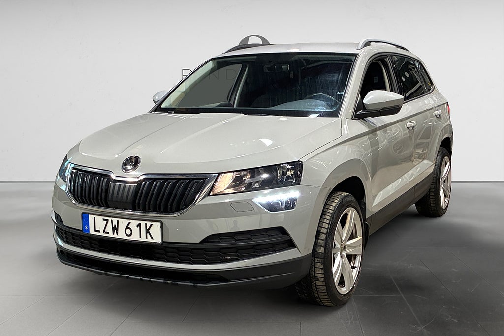 Skoda Karoq 1.0 TSI 116 HK AMBITION DRAG COCKPIT BACKKAMERA 18"