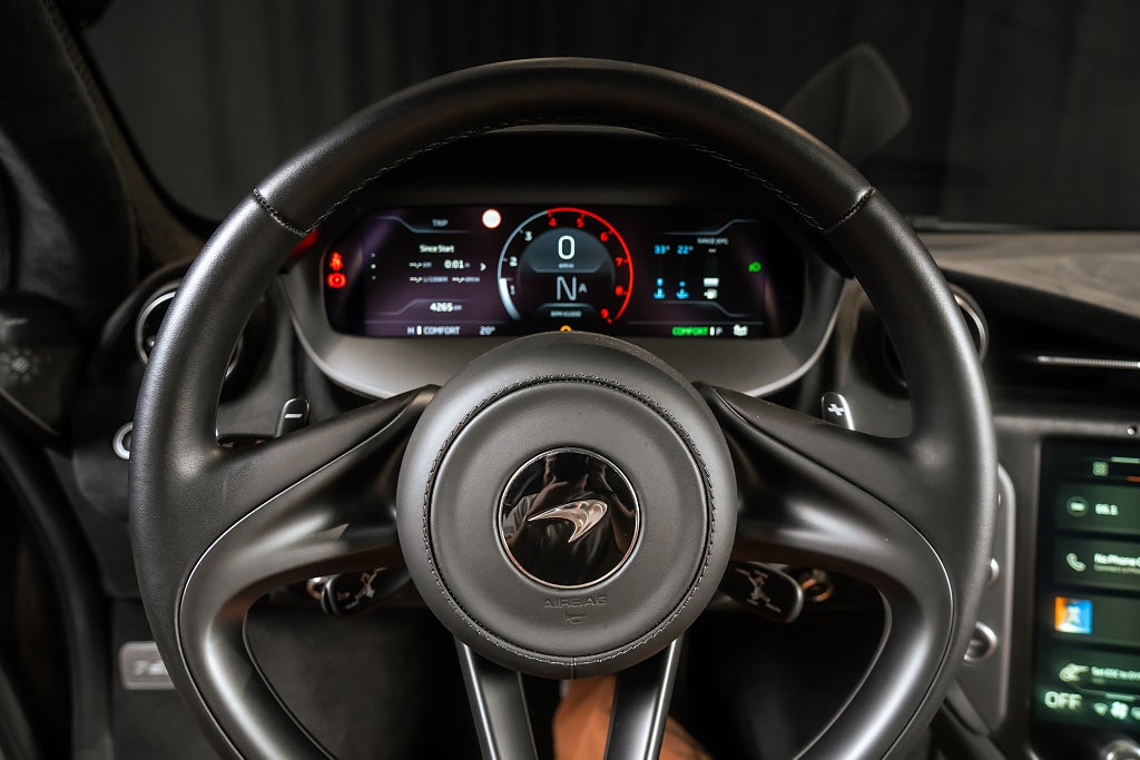 Gallery image 12 of 13