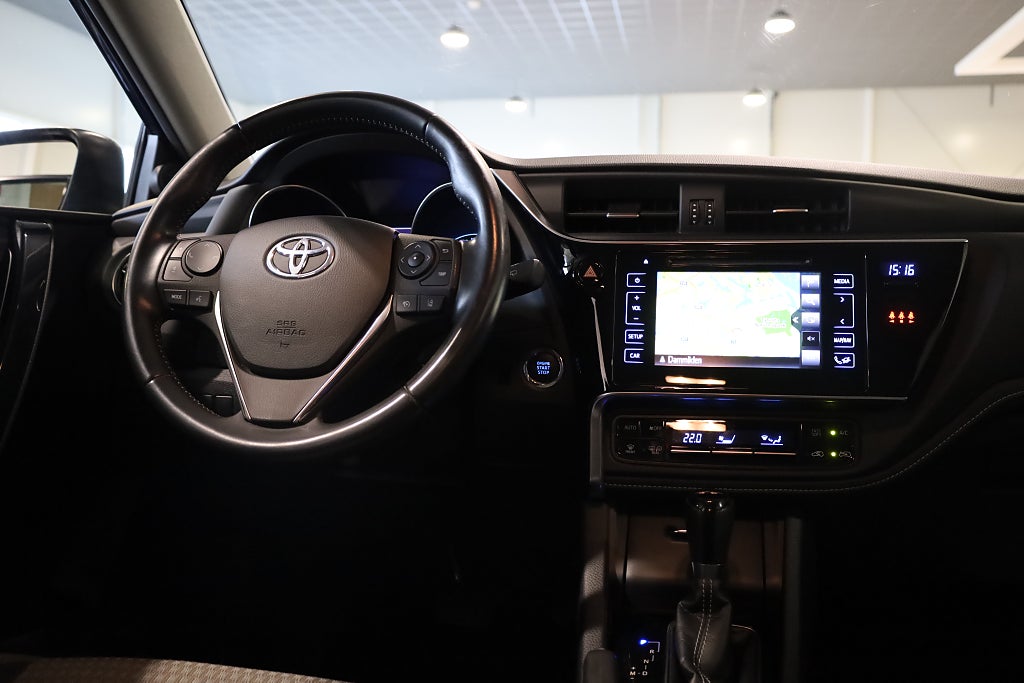 Toyota Auris Touring Sports 1.2 T AUT Drag Navi Kamera Blåtand 2018