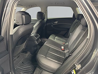 Audi E-Tron 55 quattro 95kW Kamera/Drag/Appvärme/S&V-däck/Navi