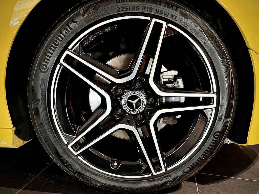 Mercedes-Benz CLA 180 Shooting Brake AMG Night package Dragkrok - bild 8