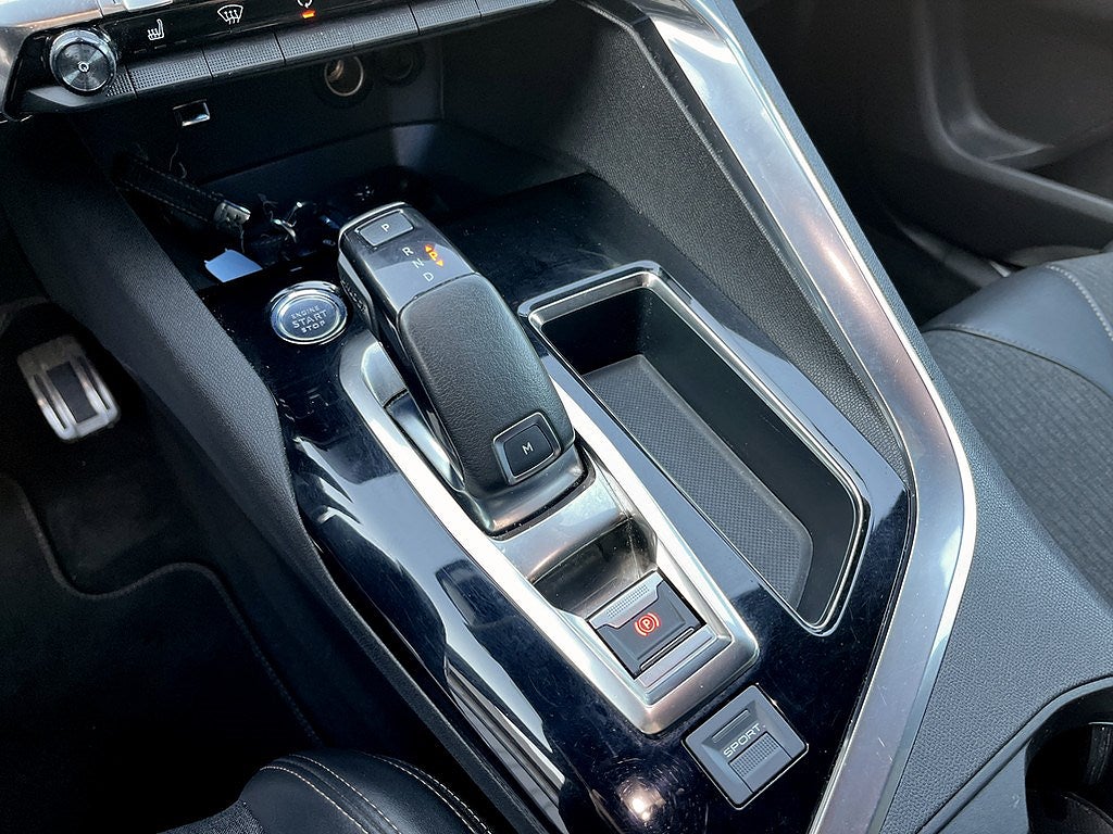 Bild på Peugeot 3008 GT-Line 1.2 PT 130hk Aut - B-KAMERA, CARPLAY