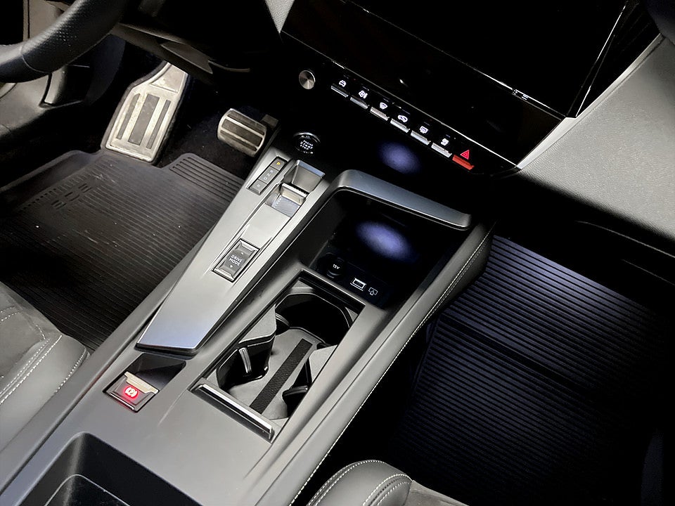 Bild på Peugeot 308 5D GT Hybrid 225hk Aut - B-KAMERA, RATTVÄRME