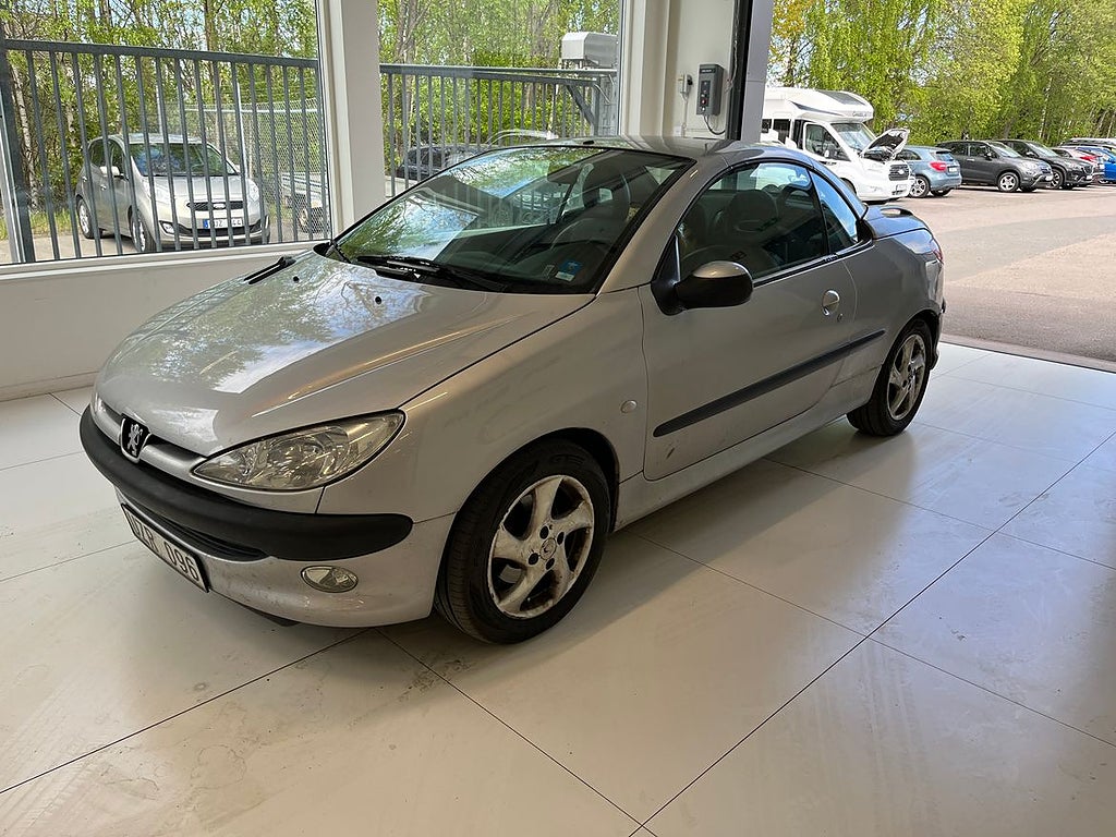 Peugeot 206 Besiktigad t o m 261231, gör det själv