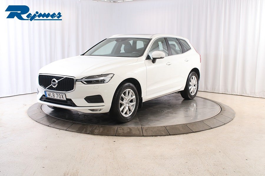 Volvo XC60 B4 Bensin Momentum Advanced