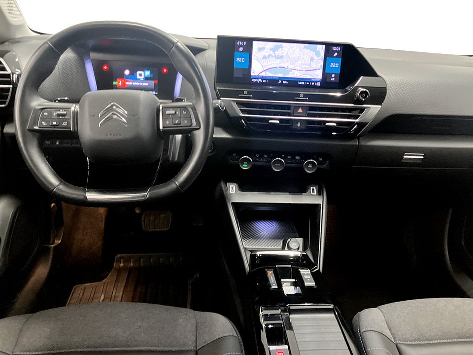 Bild på Citroën C4 Shine 1.2 PT 155hk Aut B-KAMERA CARPLAY