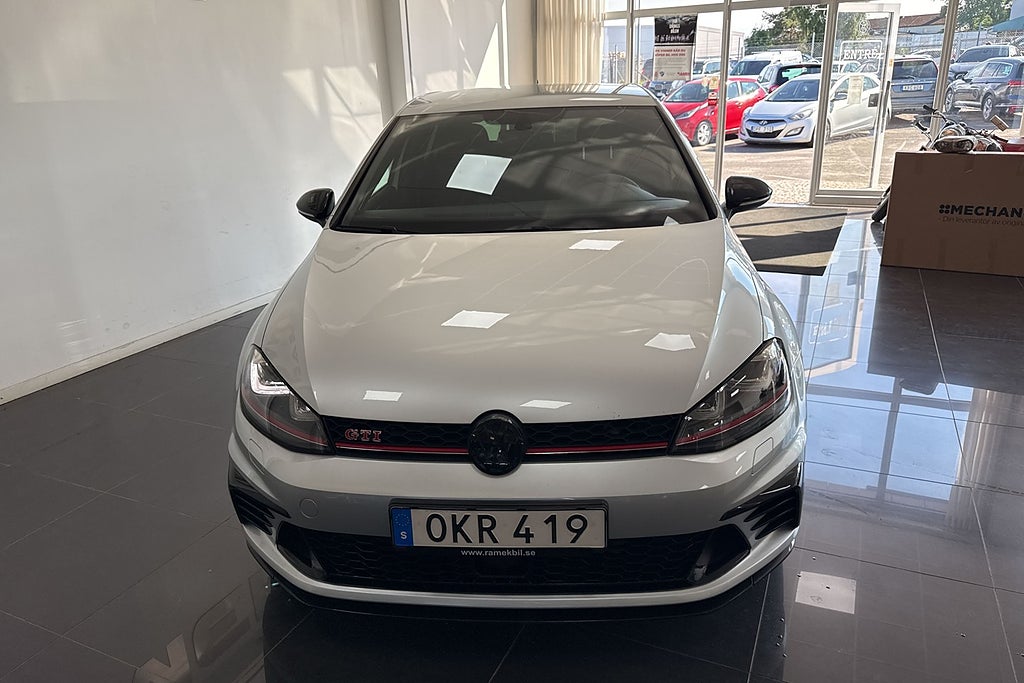 Volkswagen Golf 2017 - miniatyr 2