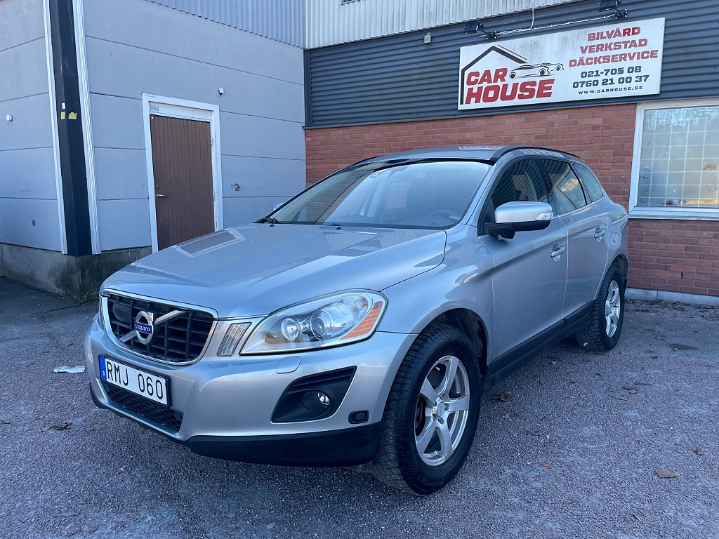 Volvo XC60 D5 AWD Geartronic Momentum Euro 4
