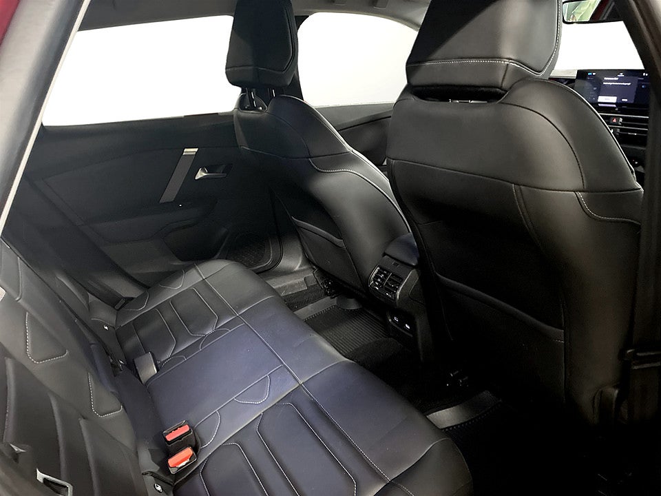 Bild på Citroën e-C4 X Shine Exclusive 136hk Aut B-KAMERA CARPLAY NAVI