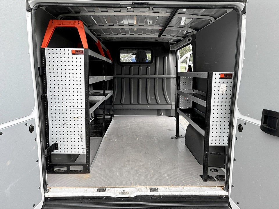 Bild på Peugeot Boxer PRO+ 2.2 BHDi 140hk L2H1 3-SITS B-KAMERA DRAG
