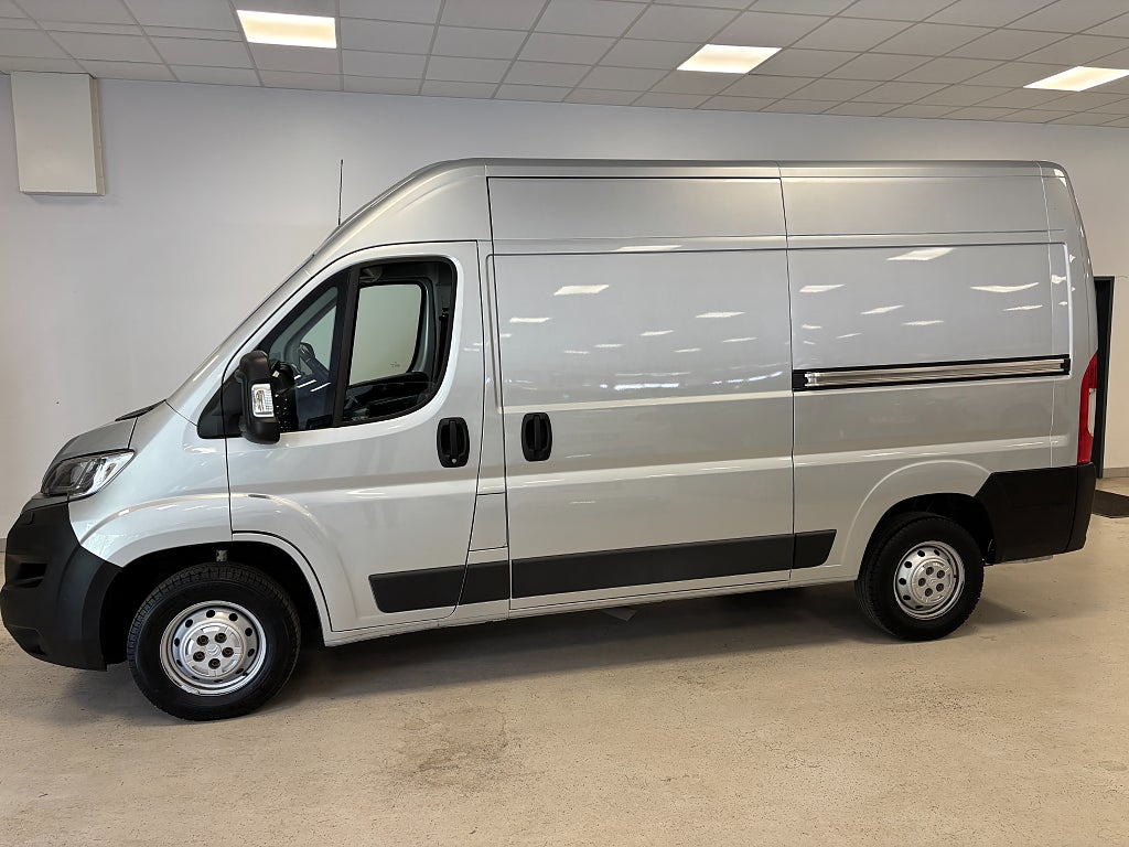 Citroën Jumper 140 hk L2H2 Drag Värmare Farthållare B-kamera P-sensor 