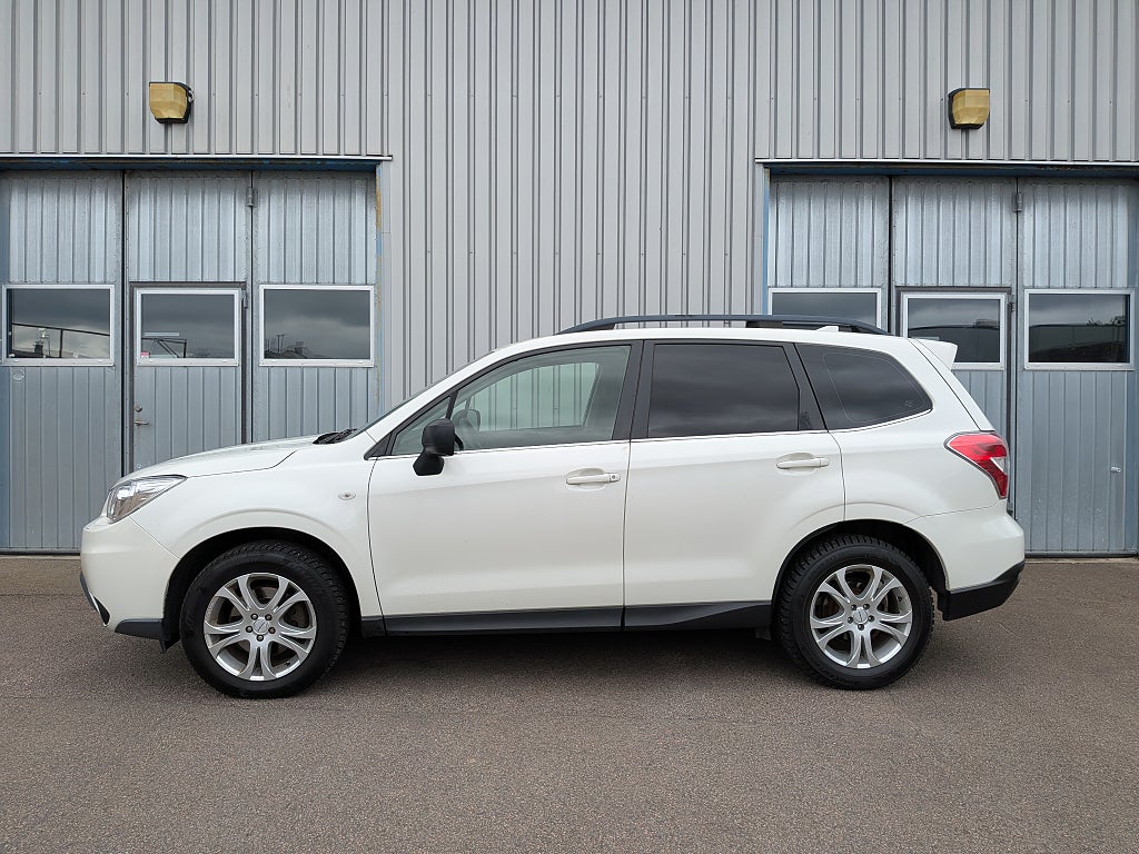 Subaru Forester 2.0 4WD Sommar & Vinterdäck