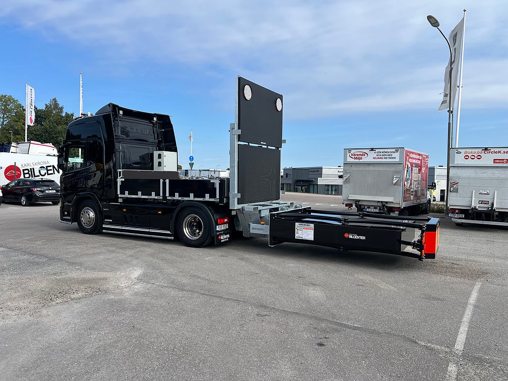 Scania P320 4x2 Hybrid TMA Bil Berlex & Verdegro