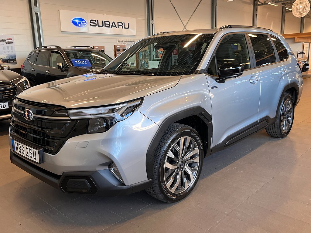 Subaru Forester e-Boxer Limited X-fuel Omg lev