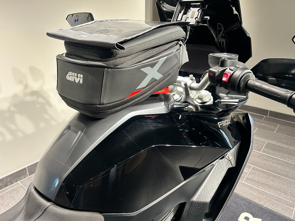 BMW F900XR 3,45%/Triple Black/Wunderlich/MRA/Fullutr.