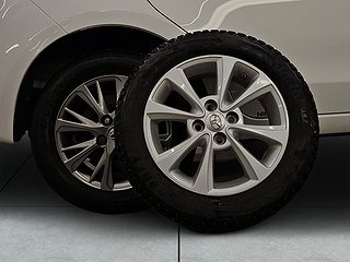 Toyota Yaris Hybrid Active S&V-hjul/Carplay/Kamera/M&K-värm