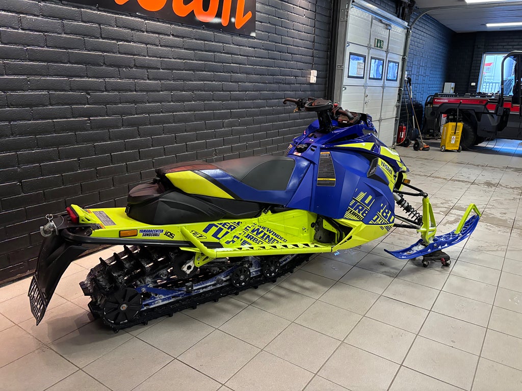 Yamaha Sidewinder LTX 137 LE