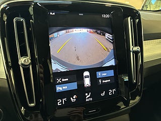 Volvo XC40 Recharge T4 DCT Core Bright Drag Kamera Cockpit S&Vhjul
