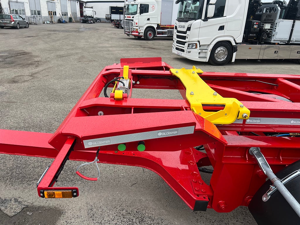 Övriga Bilcenter's 4 Axlade lastväxlarvagn med glider