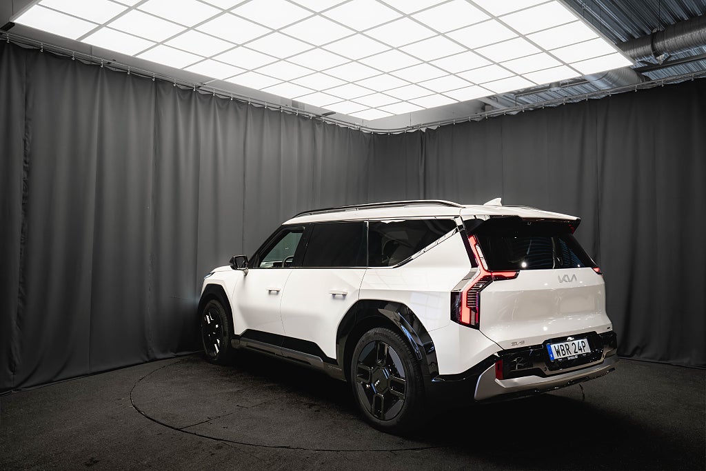 Kia EV9 AWD GT-Line 7-Sits PANO 360° HUD 98%SoH 1-ÄGARE MOMS