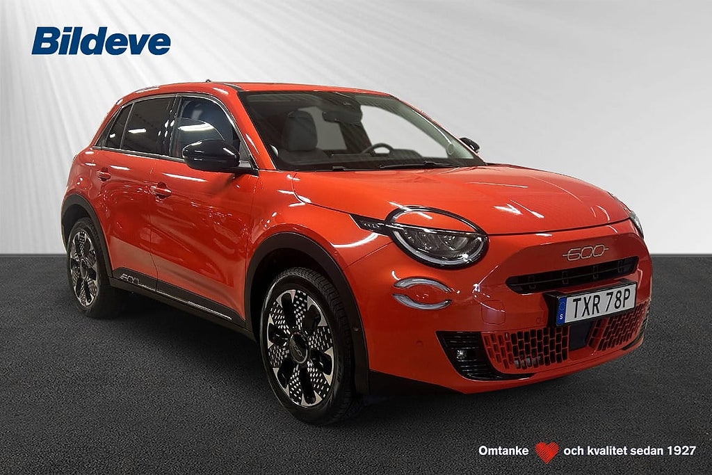 Fiat 600 5-d SUV LA PRIMA HEV T3 FWD