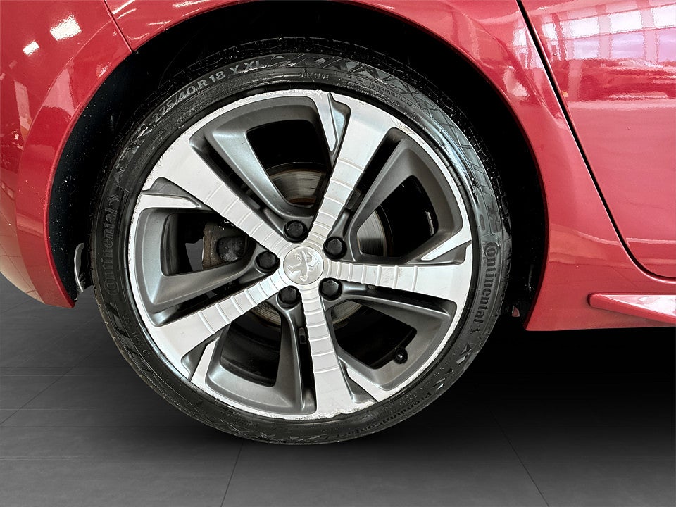 Bild på Peugeot 308 GT 5D 2.0 BHDi 180hk Aut NAVI