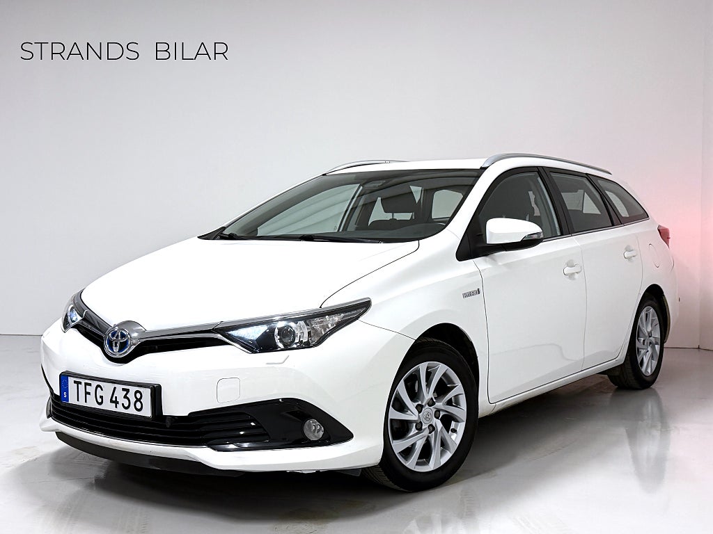 Toyota Auris Touring Sports Hybrid e-CVT / Värmare / Kamera