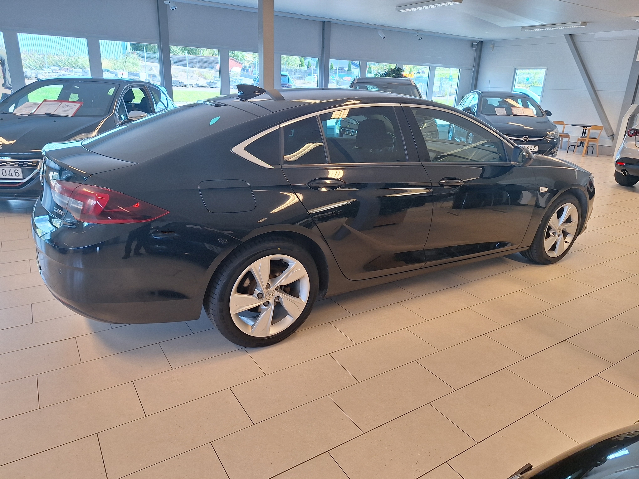 Opel Insignia 2018, photo 3/10