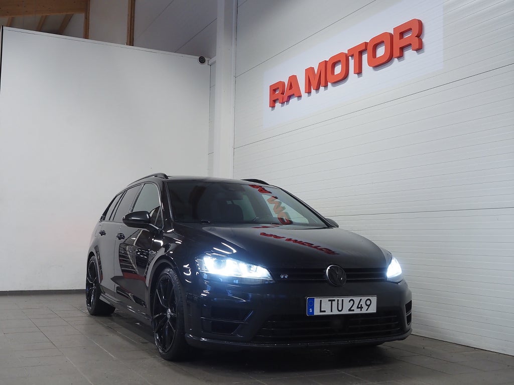 Volkswagen Golf SC R 2.0 TSI 4M 300hk Pano Skinn Dynaudio Keyless Navi