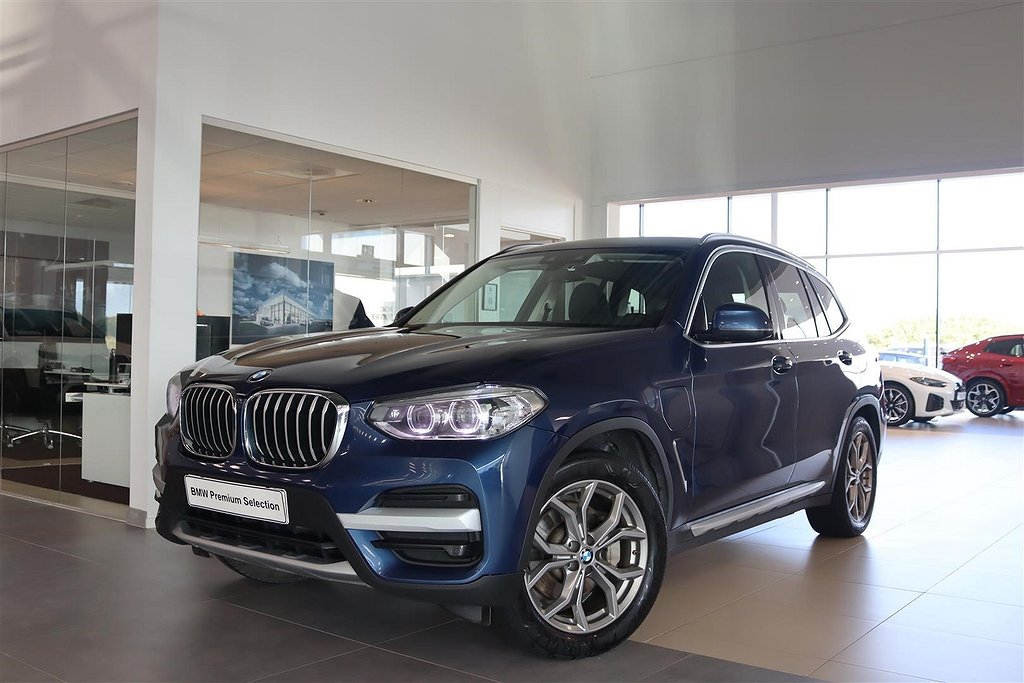 BMW X3 xDrive30e xLine HiFi Navi Drag Sportstolar Moms