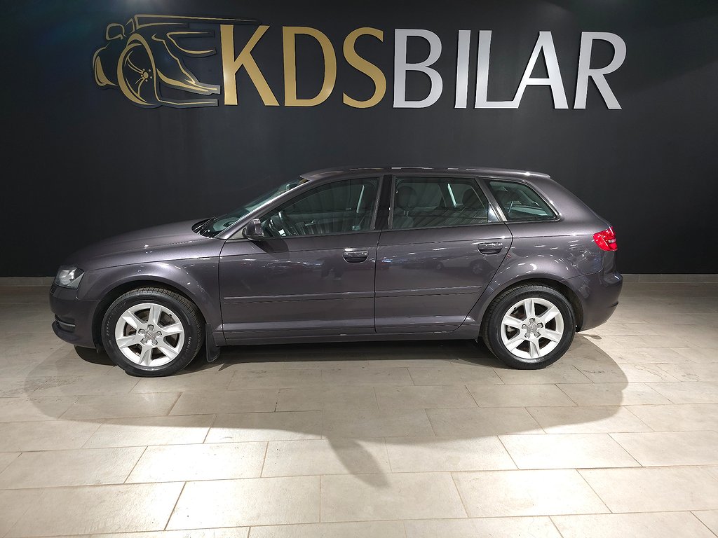 Audi A3 2.0 TDI Quattro Attraction Sportback, Comfort 140hk