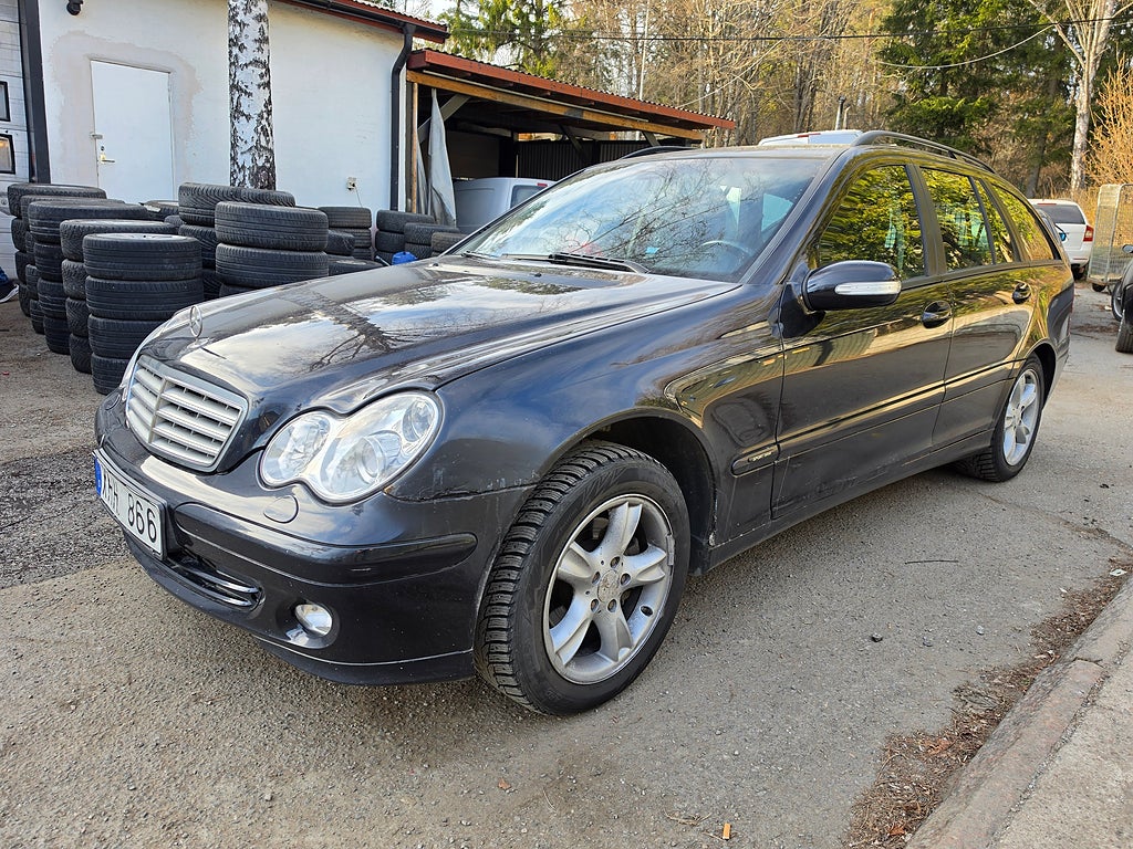 Mercedes-Benz C 180 T Kompressor AUTOMAT Classic, Sport Editi  on 