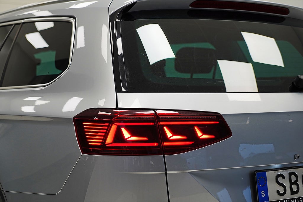 Volkswagen Passat Alltrack 2022 - miniatyr 3