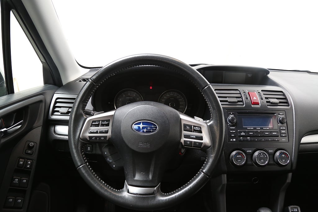 Subaru Forester 2,0i 150hk XS AWD Aut Kamera Extraljus Drag 2014