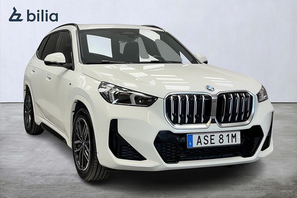 BMW iX1 xDrive30 M Sport/HuD/360°/Drag
