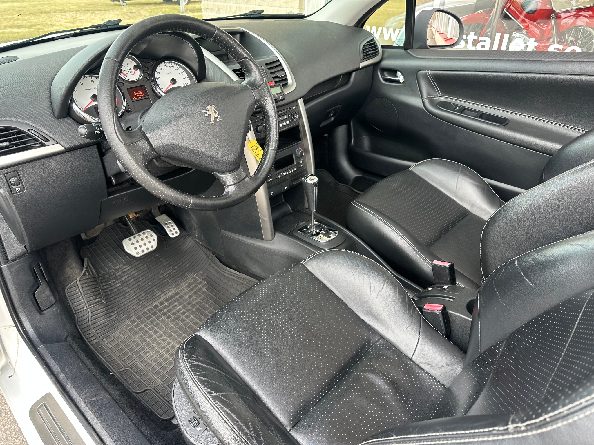 Peugeot 207 2010, bild 4/41