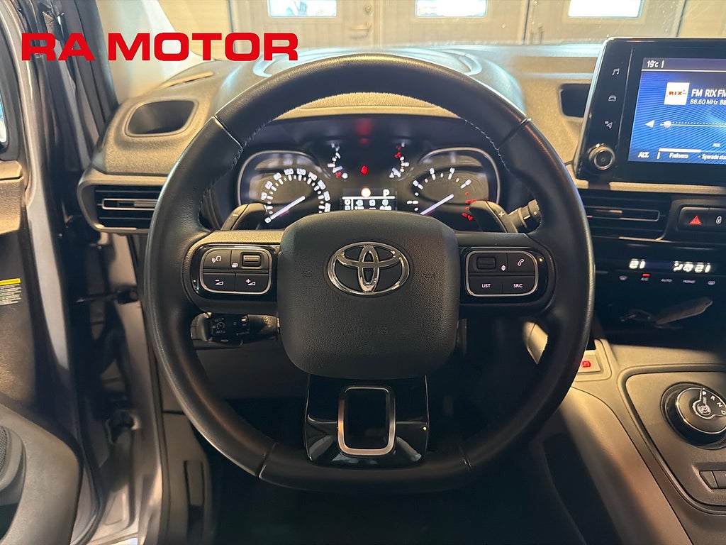 Toyota Proace City Verso 1.2 Turbo Automat 130hk | 7-sits | 360° | HuD | Carplay