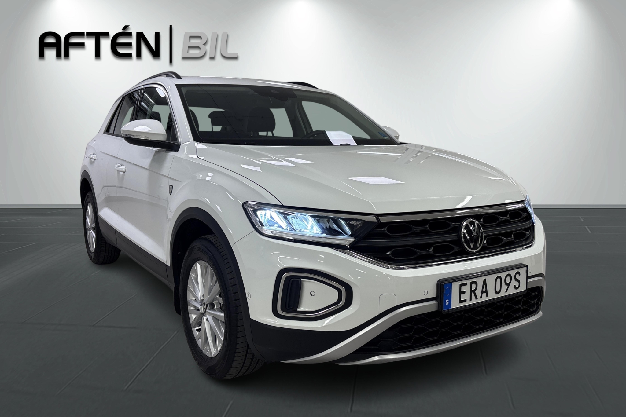 Volkswagen T-Roc 1.0 TSI 2023, bild 4/10