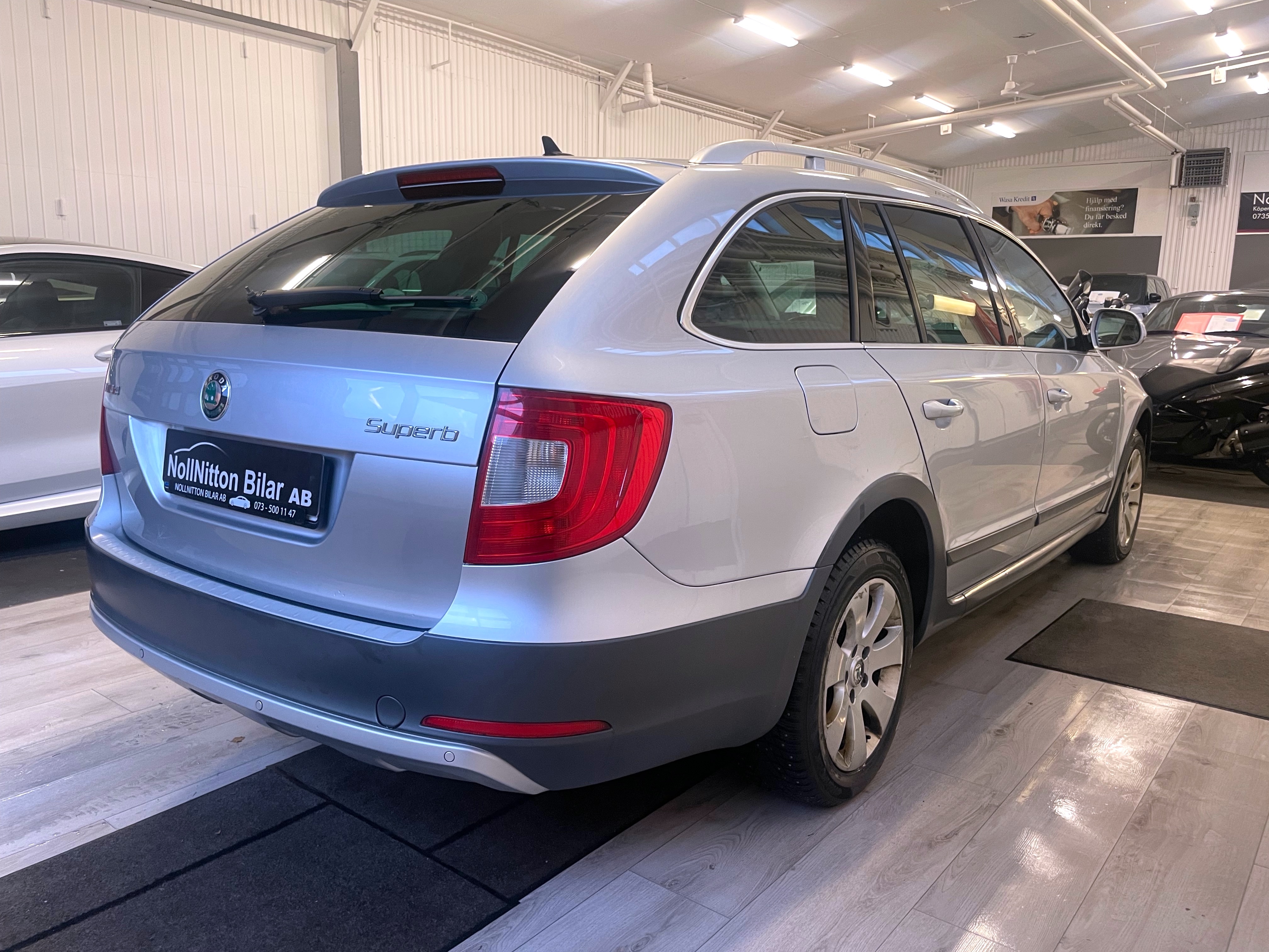 Skoda Superb Kombi 2.0 TDI 4x4 DSG 2013, bild 5/44