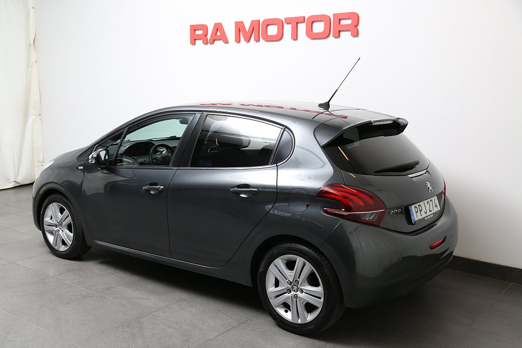 Peugeot 208 1,2 PureTech 82hk Style 5-dörrar P-sensorer Nybesikt 2016