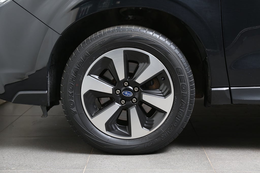 Subaru Forester 2,0D 147hk XS AWD Aut Extraljus Motorvärmare Drag 2016