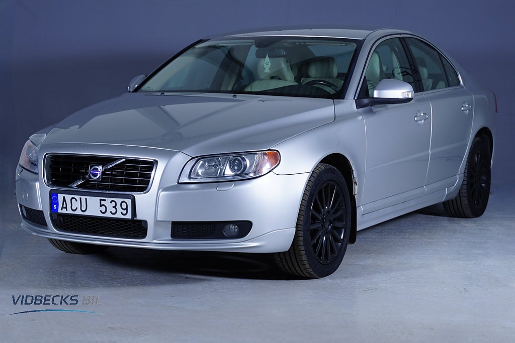 Volvo S80 3.2 AWD SUMMUM P-SENSORER LÄDER BI-XENON